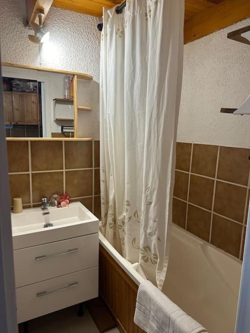 Duplex Avec Belle Terrasse Au Pied Des Pistes Apartment Вар Екстериор снимка